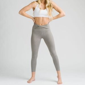 Cement Croisé Size 4 Hi-rise 7/8 24" Zyia Leggings